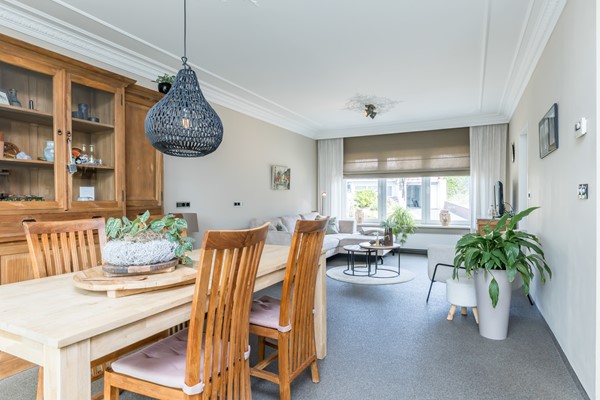 Foto - Te koop: Instapklaar gemoderniseerd vrijstaand woonhuis met 188 m2 wonen in Bocholtz